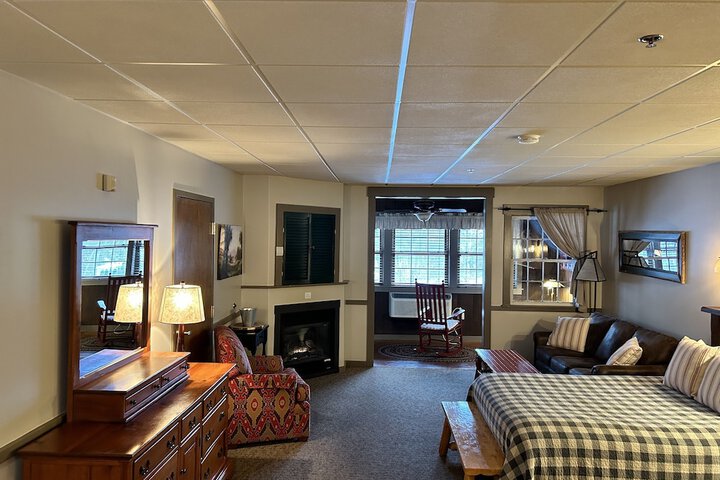 Room 108 of 260