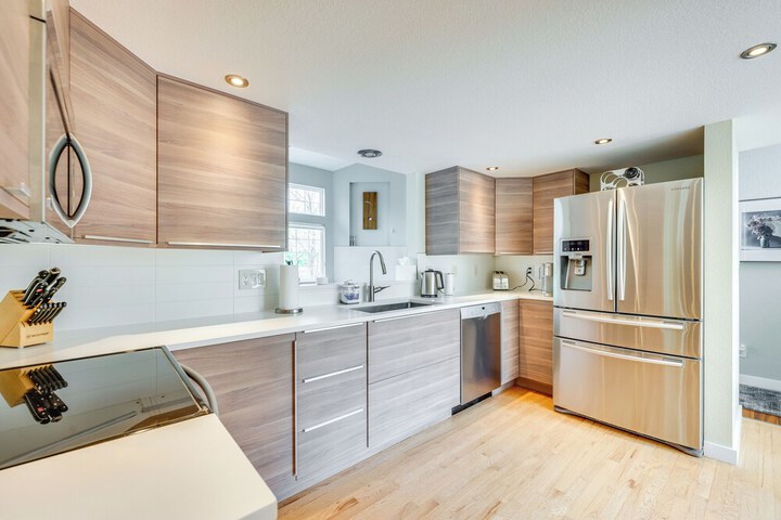 13 Mi to Dtwn Denver: Arvada Townhome w / Deck