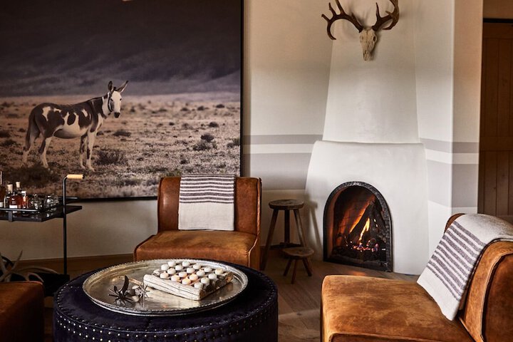 Bishops Lodge Auberge Collection