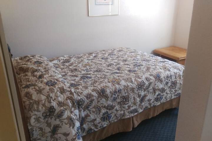 Room 9 of 31