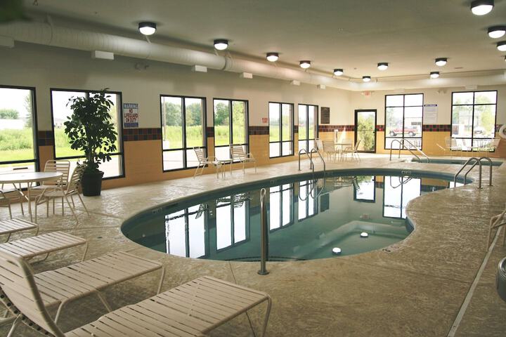 Pool 4 of 33