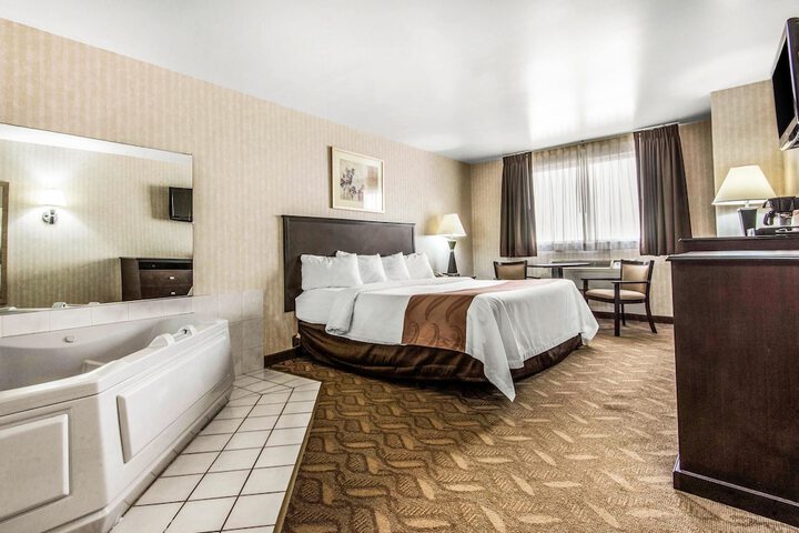 Room 20 of 46