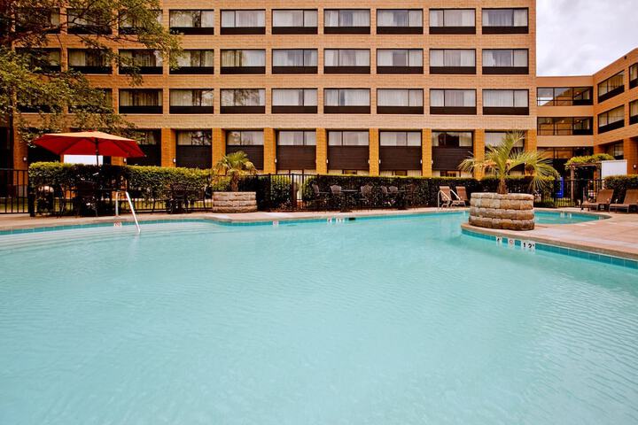 Pool 7 of 33
