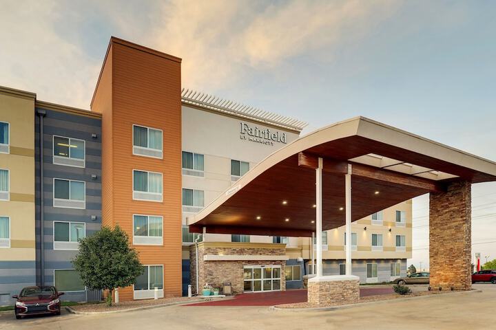 Fairfield Inn & Suites Hutchinson