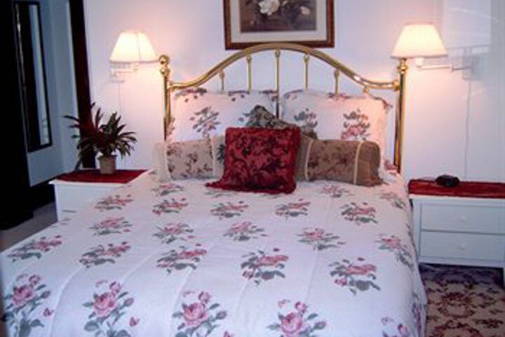 Victorian Rose Country Inn