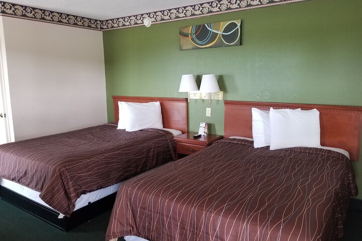 Room 25 of 34
