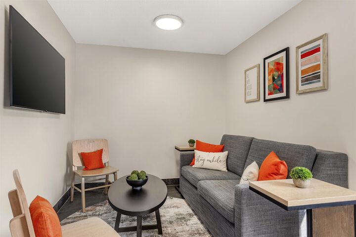 Sonesta Simply Suites Boston Burlington