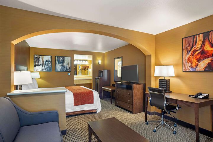 Best Western Exeter Inn & Suites