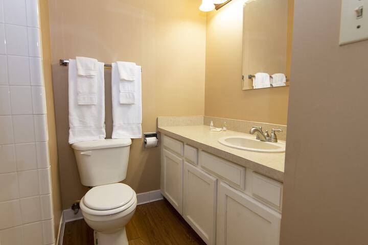 Room 35 of 108