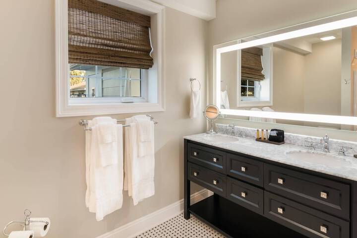 The Port Inn - Port St. Joe an Ascend Collection Hotel