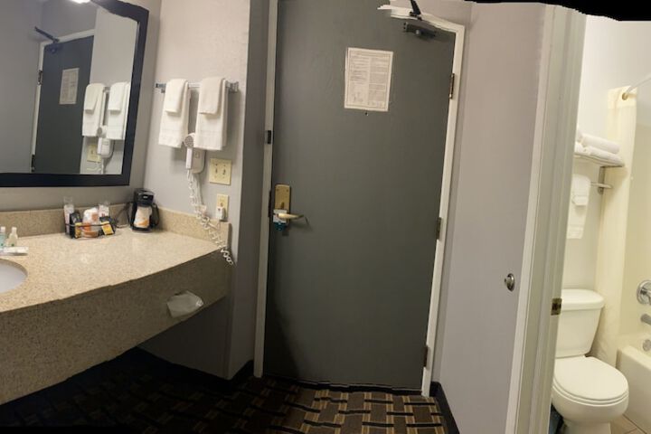 Quality Inn Mauston I-90