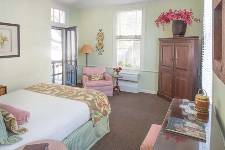 Room 30 of 107