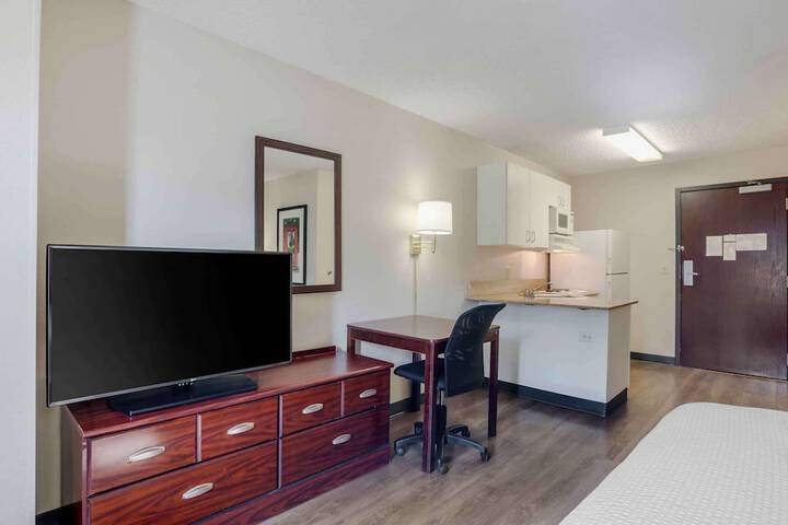 Room 29 of 32