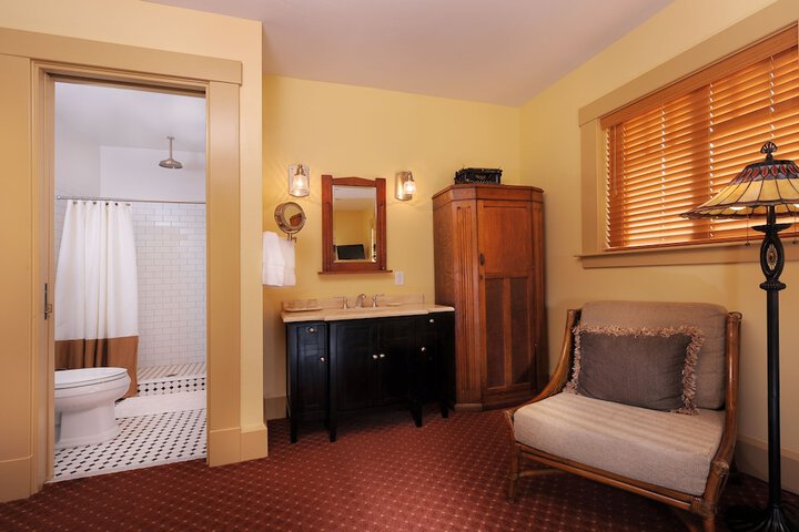 Room 90 of 125