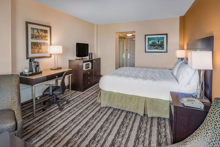 Room 41 of 65