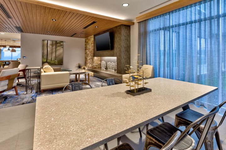 Hotel Interior 10 of 32