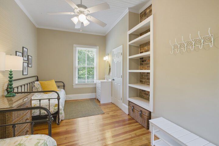 Room 20 of 67