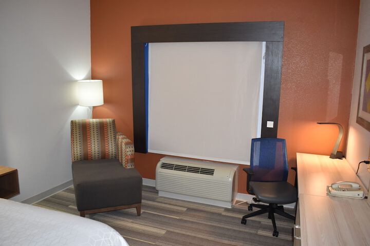 Room 18 of 57