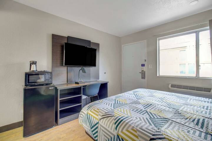 Motel 6 Venice FL