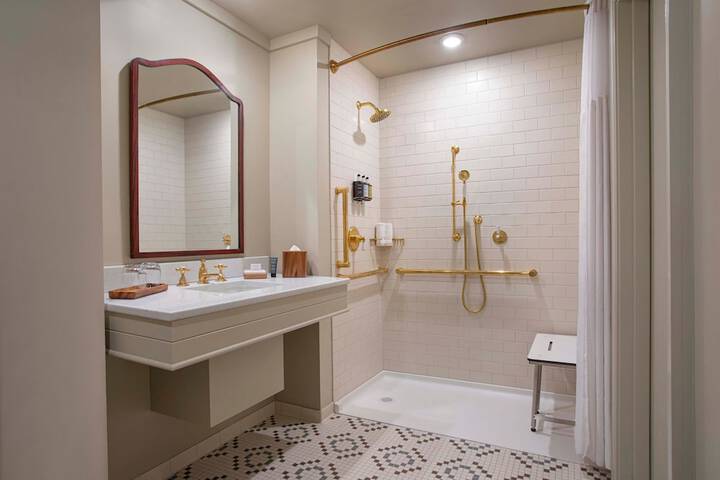 Grand Adirondack Hotel Lake Placid, a Tribute Portfolio Hotel