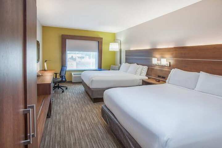 Room 33 of 55