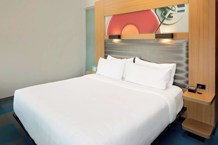 Aloft by Marriott Green Bay