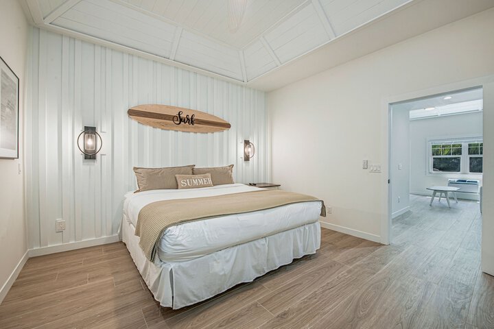 Casey Key Resorts - Beachfront