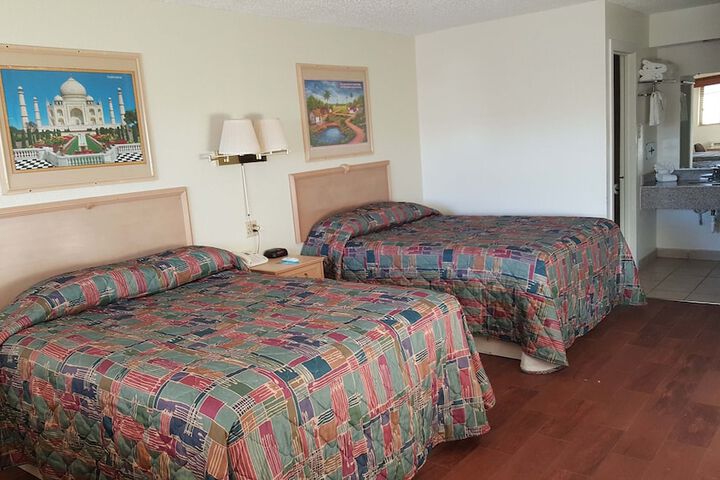 Room 14 of 21