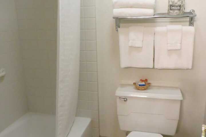 Room 17 of 34