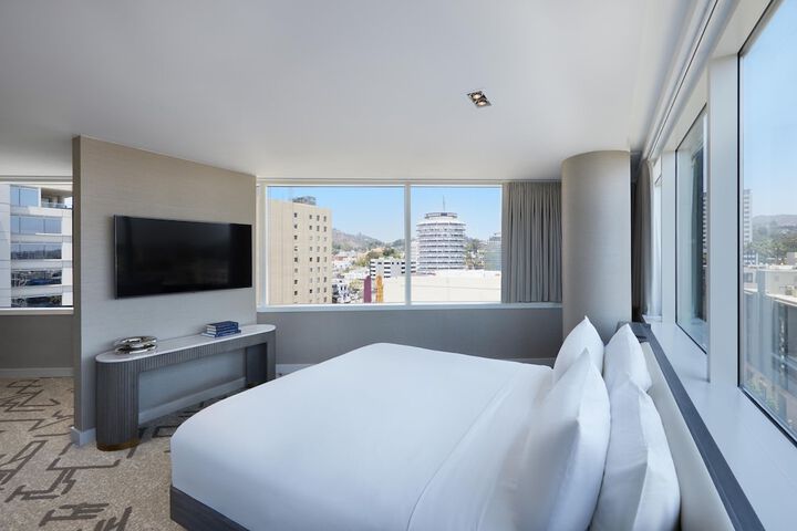 Room 20 of 136