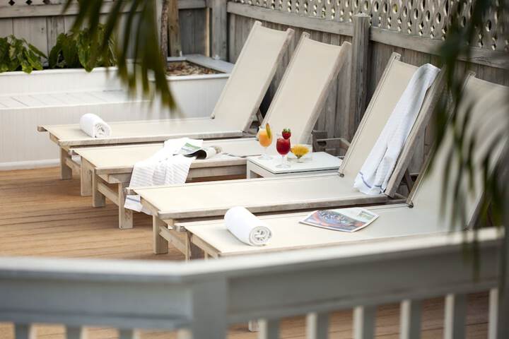 Sundeck 127 of 133