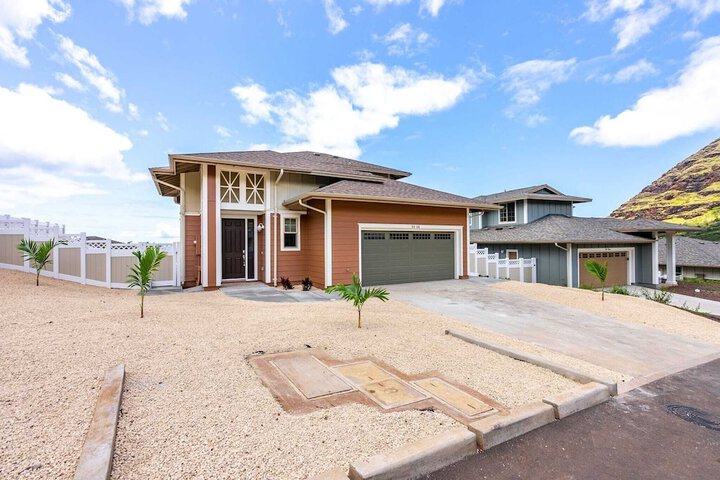Leale'a by Avantstay Ocean + Mountain Views!