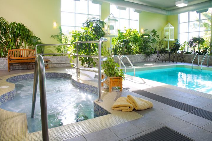 Pool 6 of 35