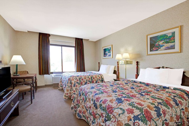 Room 14 of 21