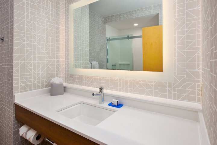 Holiday Inn Express & Suites Absecon-Atlantic City by IHG