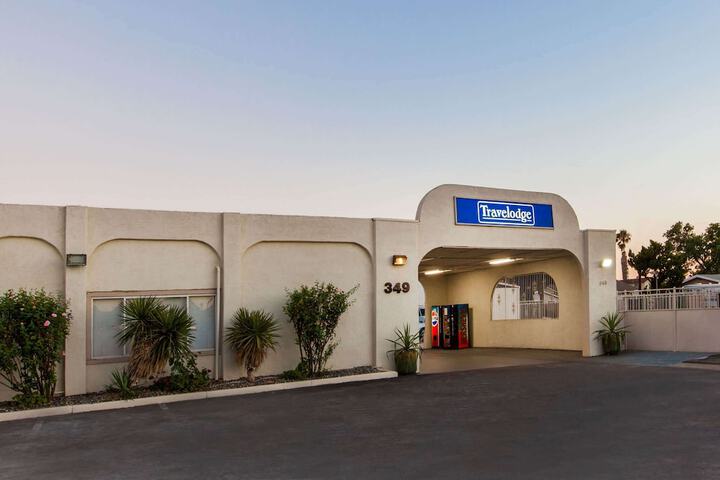 Travelodge by Wyndham Los Banos CA