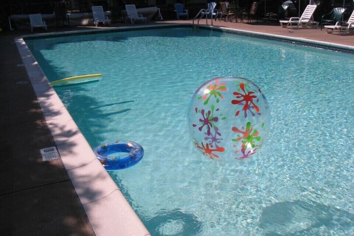 Pool 6 of 41