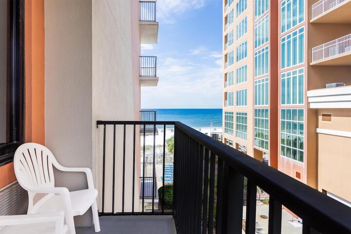 Hampton Inn & Suites Orange Beach / Gulf Front