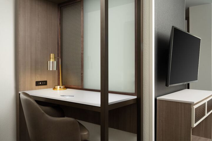 Room 11 of 24