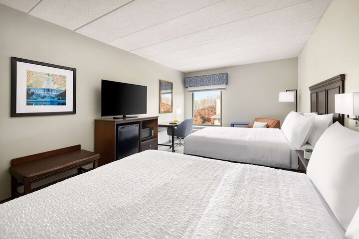 Room 10 of 26
