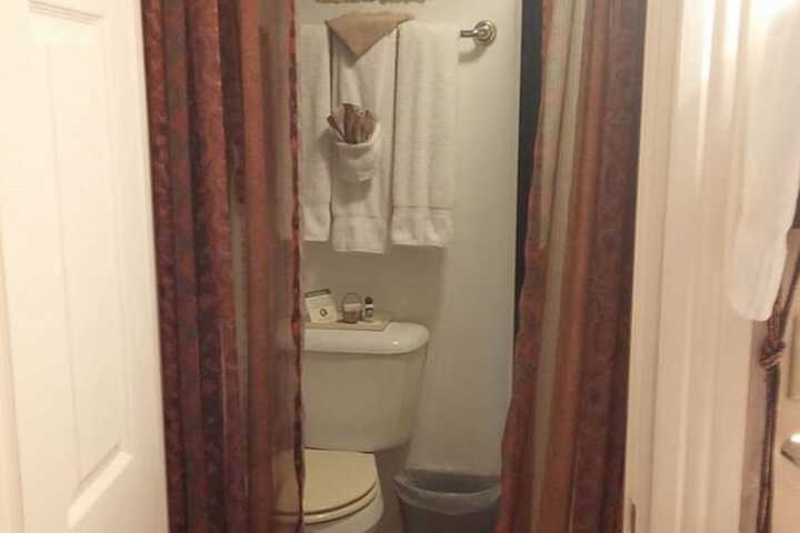 Room 16 of 39