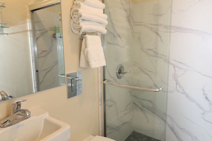 Casa Loma Hotel