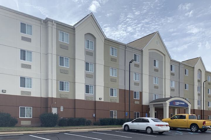 Hotel 5 of 28