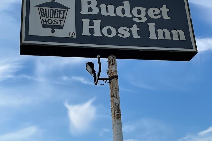 Hotel 2 of 84