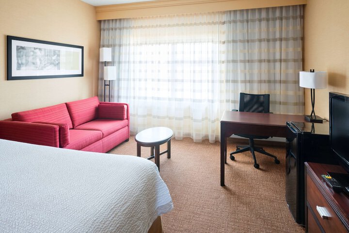 Room 22 of 48