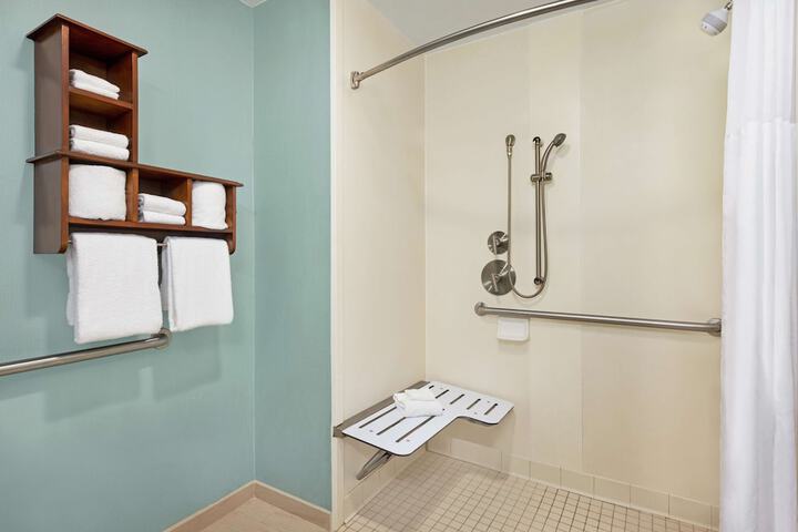 Hampton Inn & Suites Outer Banks / Corolla