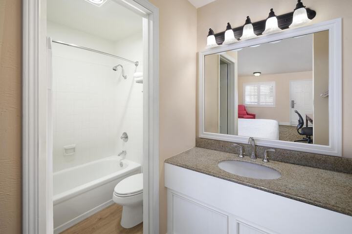 Best Western Country Lane Inn