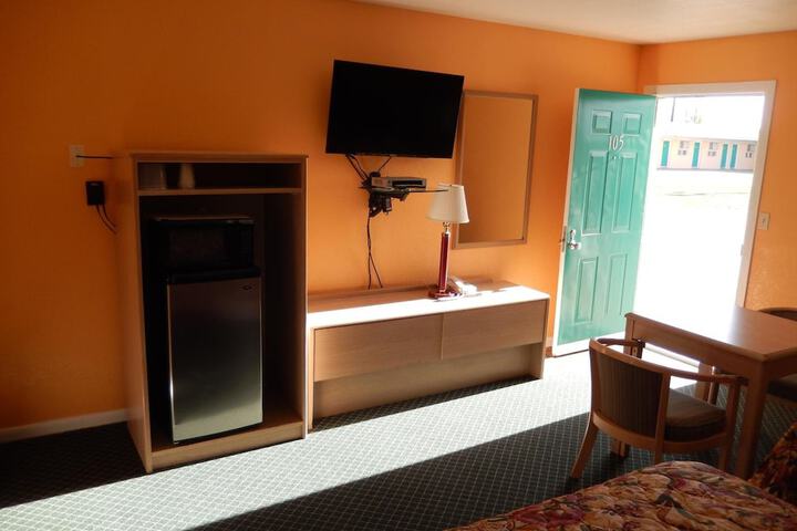 Room 12 of 24