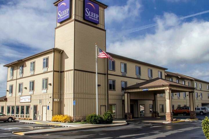 Sleep Inn & Suites Redmond