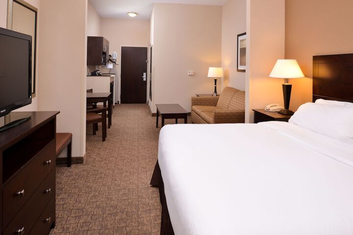 Room 32 of 45